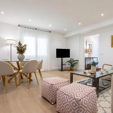 Apartament Genteel Plaza De Doblas